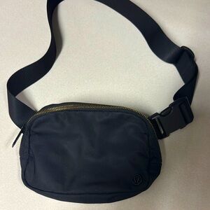 lululemon athletica Black Belt Bag Compact Adjustable
